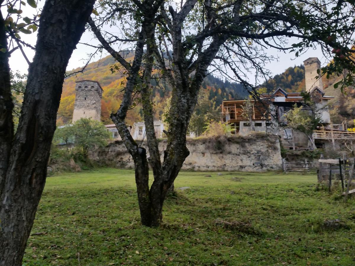 Hotel Lagami House Mestia Exterior foto